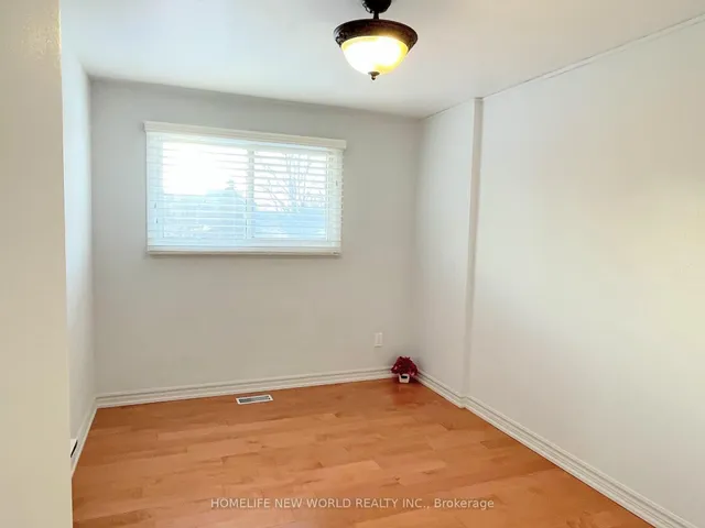 Additional image 28 of 58 Marathon Cres