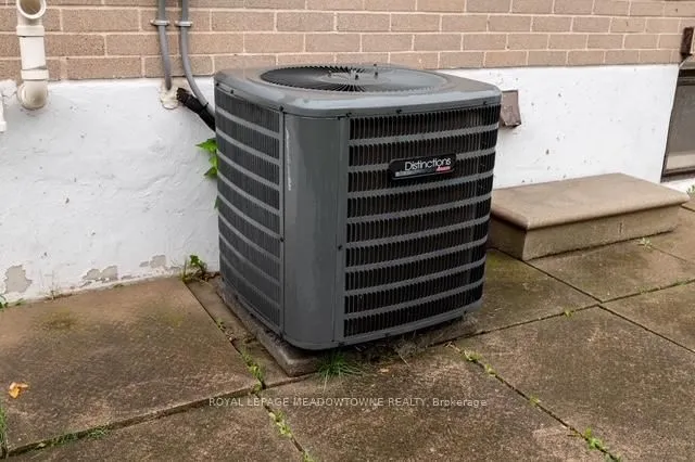 Additional image 41 of 99 Silverstone Dr