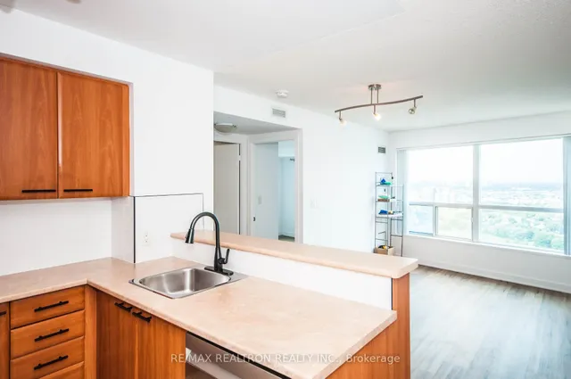 Additional image 4 of 36 Lee Centre Dr Unit 3102