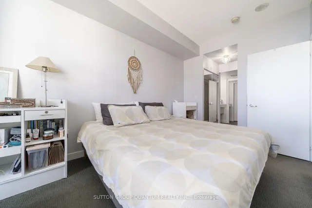 Additional image 17 of 38 Dan Leckie Way Unit 1810