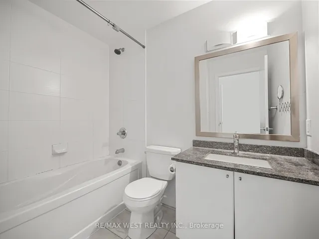 Additional image 25 of 33 Bay St Unit 3104