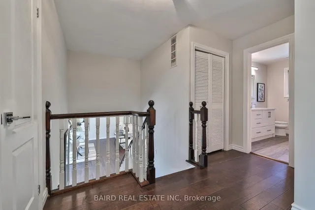 Additional image 45 of 38 Caronridge Cres