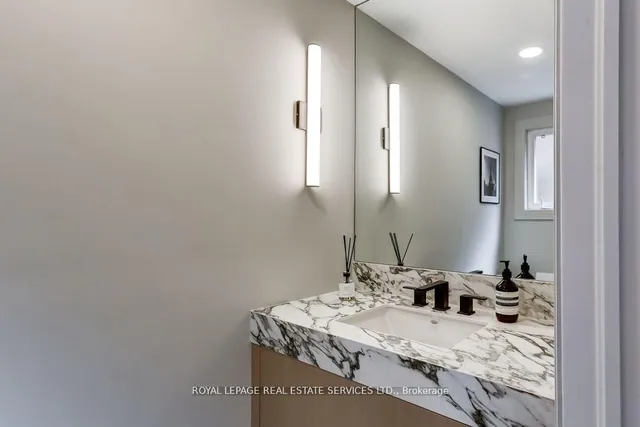 Additional image 30 of 6 Cadman Crt