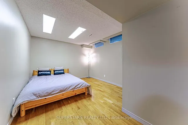 Additional image 37 of 103 New Forest Sq