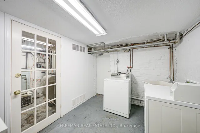 Additional image 31 of 246 Euclid Ave