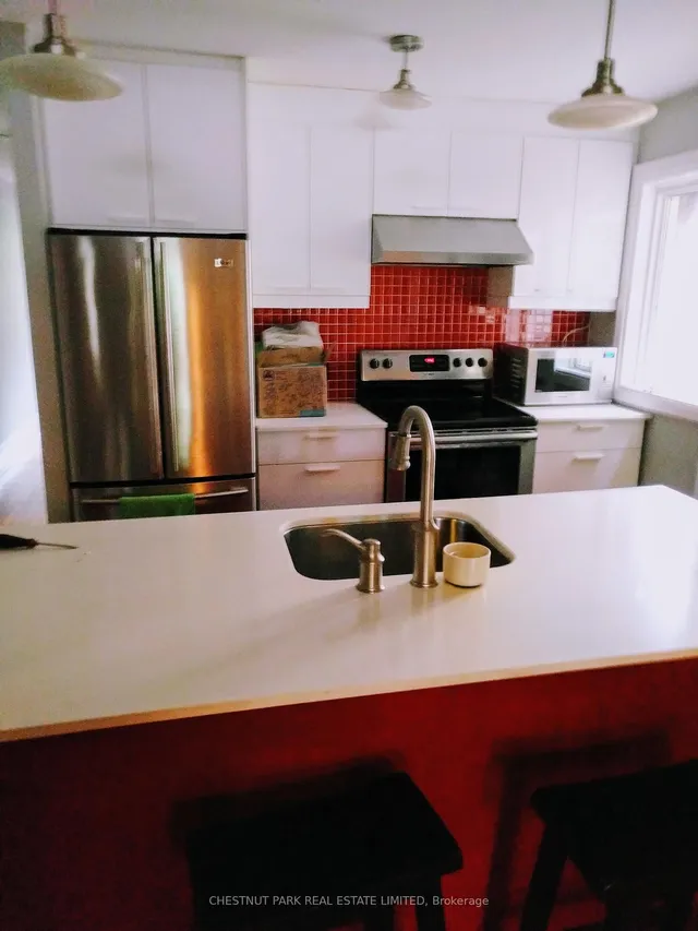 Additional image 12 of 251 High Park Ave