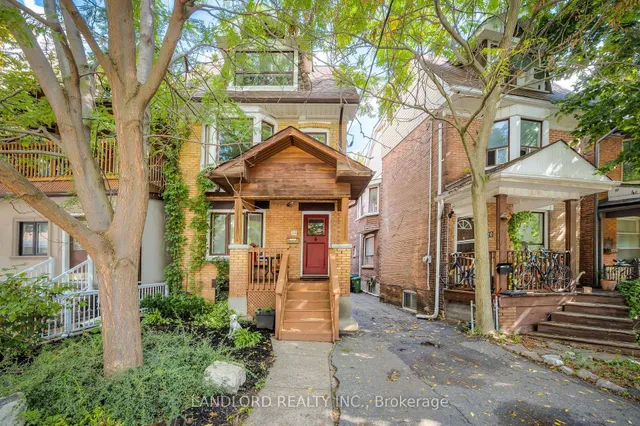 22 Rusholme Park Cres