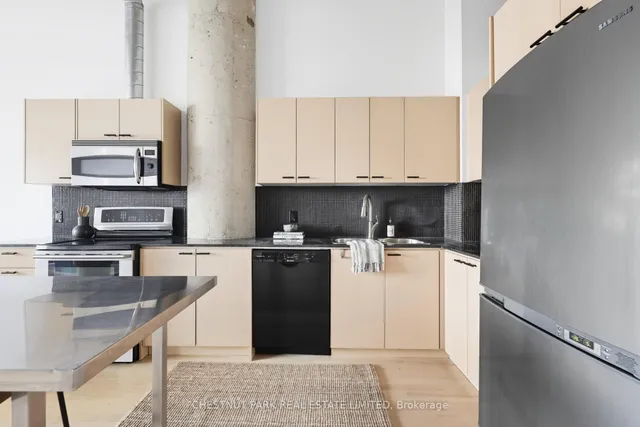 Additional image 18 of 637 Lakeshore Blvd Unit 215