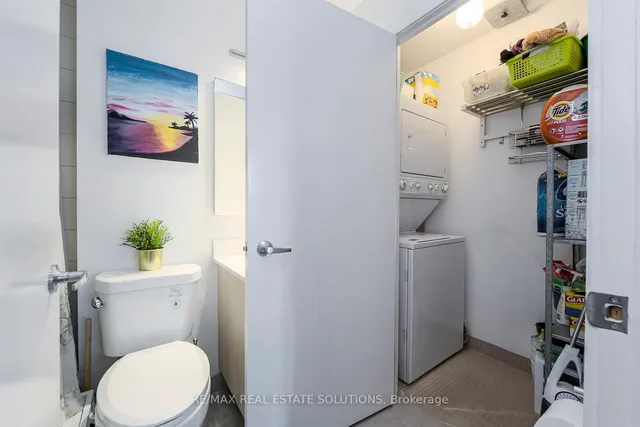 Additional image 15 of 33 Lombard St Unit 1603