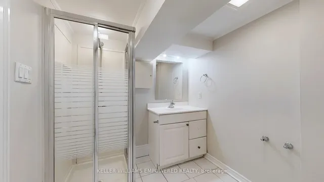 Additional image 39 of 107 Lawrence Cres