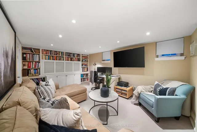 Additional image 24 of 35 Leadale Ave