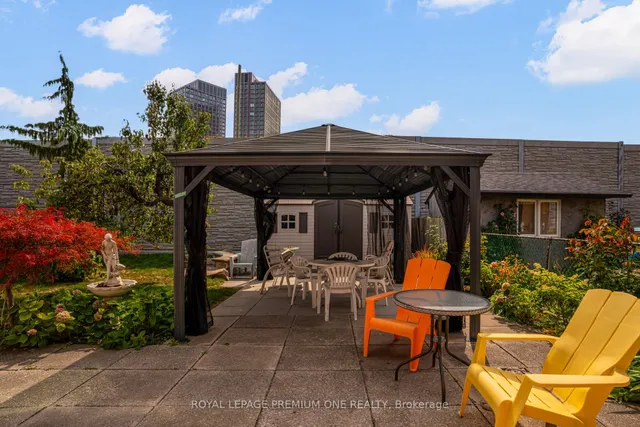 Additional image 43 of 41 Whitley Ave