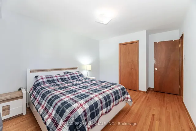 Additional image 22 of 39 Elmcrest Rd