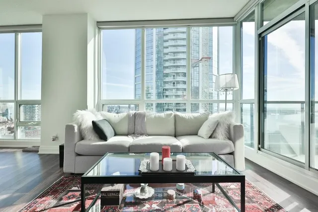 Additional image 13 of 16 Yonge St Unit 3109