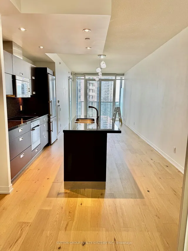 Additional image 2 of 88 Park Lawn Rd Unit 1807