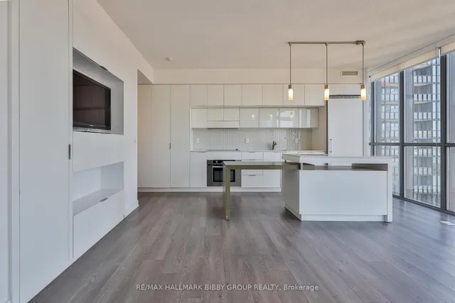 Additional image 3 of 110 Charles St Unit 2904