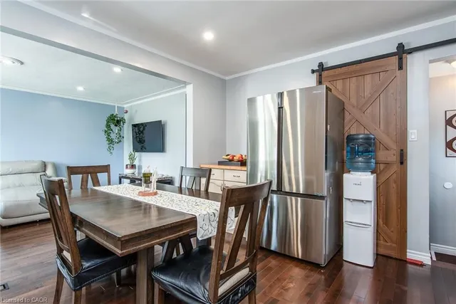 Additional image 17 of 77 Roberts Cres