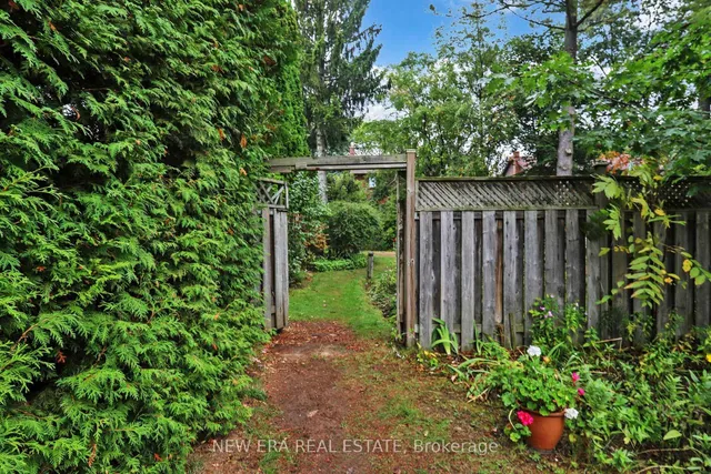 Additional image 17 of 28 Thomas Ave