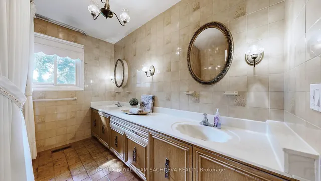 Additional image 34 of 34A Orchard Park Dr