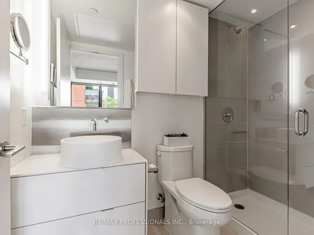 Additional image 27 of 383 Sorauren Ave Unit 401