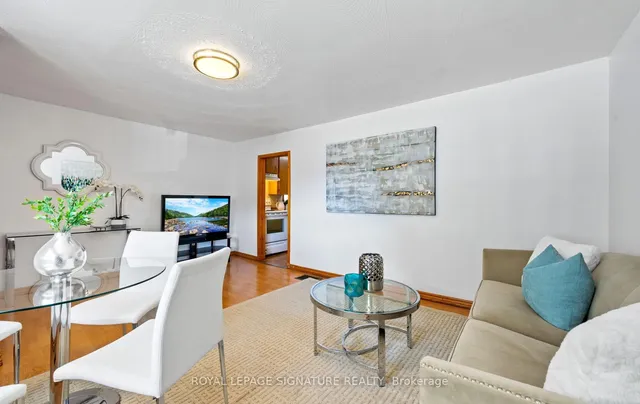 Additional image 9 of 61 Foch Ave