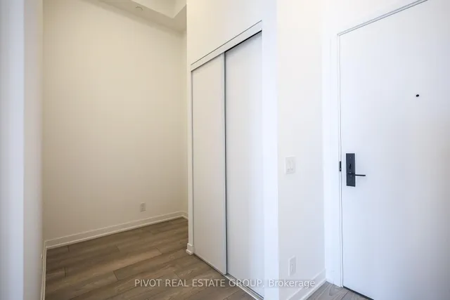 Additional image 9 of 285 Dufferin St Unit 715