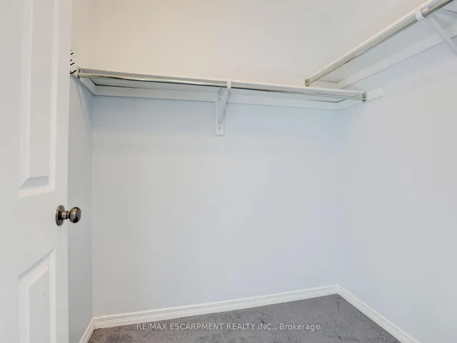 Additional image 47 of 36 Lemon Grass St