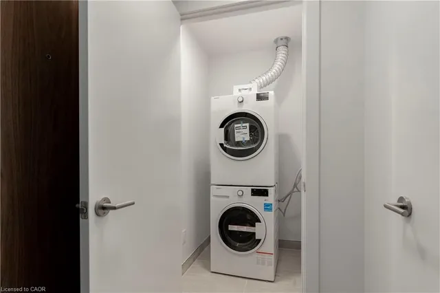 Additional image 21 of 25 Wellington St Unit 707