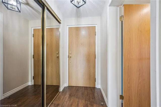 Additional image 26 of 20 Ellen St Unit 610