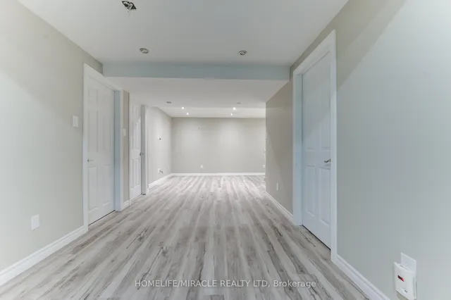 Additional image 42 of 124 Winding Wood Cres