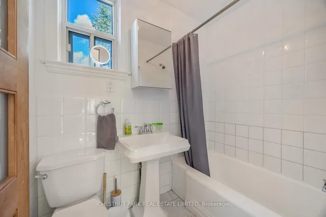 Additional image 27 of 62 Garnet Ave