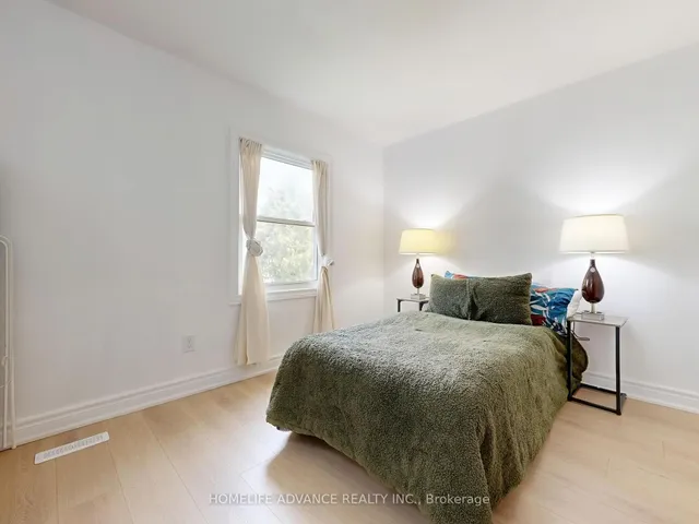 Additional image 31 of 75 Mossbrook Cres