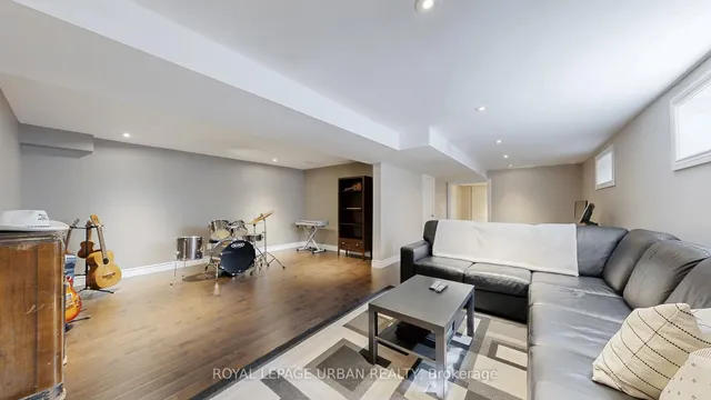 Additional image 39 of 96 Coalport Dr