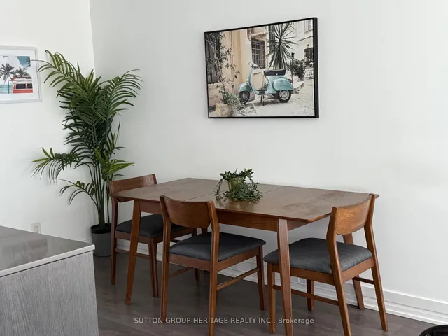 Additional image 4 of 783 Bathurst St Unit 814