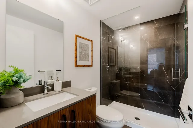 Additional image 15 of 35 Birchcliff Ave Unit 42