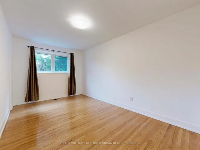 Additional image 19 of 70 Crossbow Cres