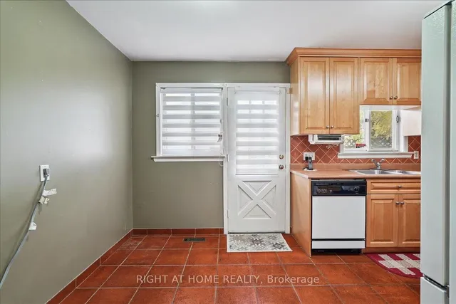 Additional image 17 of 1 Sealstone Terr