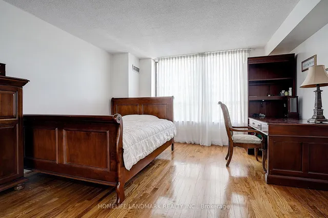 Additional image 27 of 130 Carlton St Unit 503