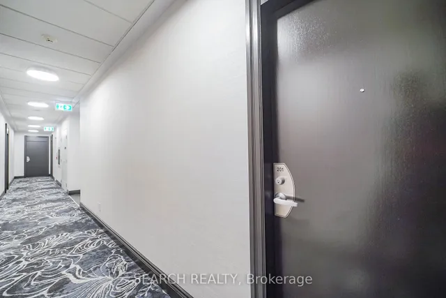 Additional image 11 of 19 Grand Trunk Cres Unit 201
