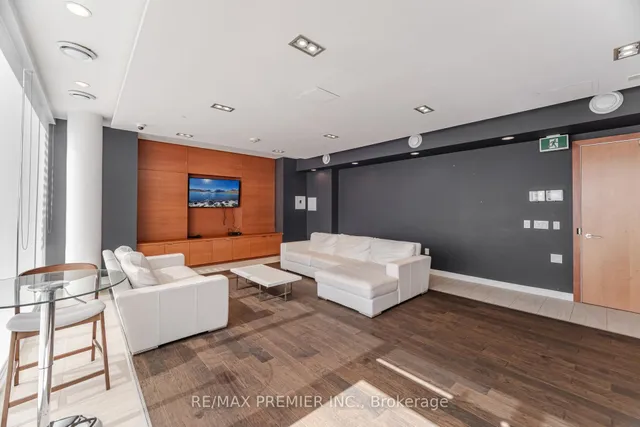 Additional image 35 of 2800 KEELE St Unit TH 107