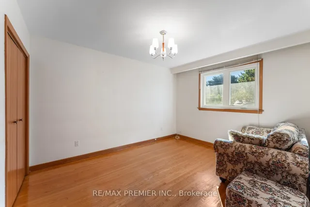 Additional image 23 of 219 La Rose Ave