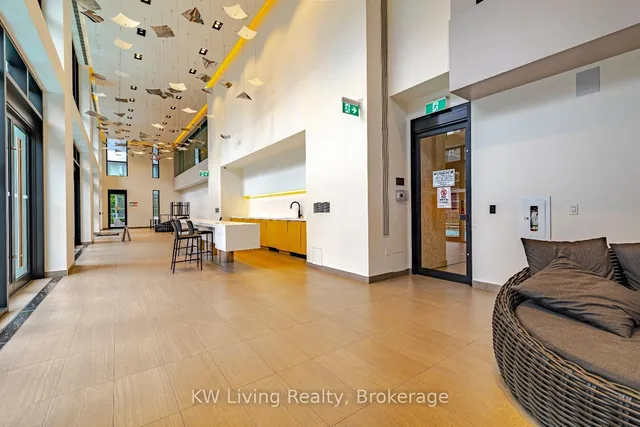 Additional image 3 of 1 Yorkville Ave Unit 4009