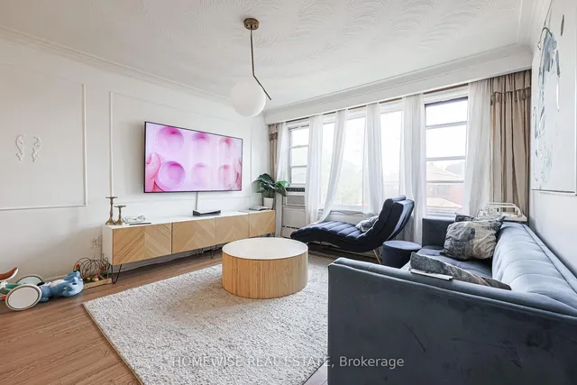 Additional image 3 of 4 Lanark Ave