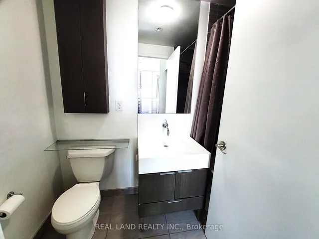 Additional image 10 of 110 Charles St Unit 4005
