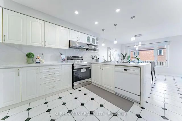 Additional image 15 of 103 New Forest Sq