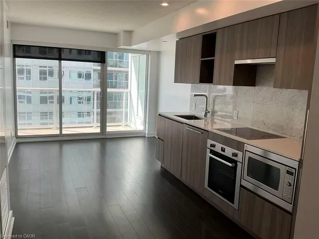 Additional image 10 of 17 Bathurst St Unit 1605