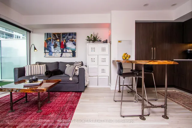 Additional image 4 of 17 Bathurst St Unit 1503