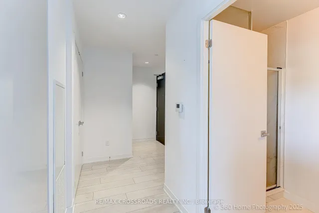 Additional image 23 of 31 Tippett Rd Unit 1306