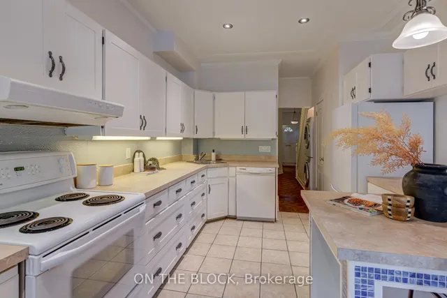 Additional image 8 of 220 Fairview Ave