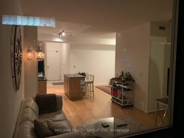 Additional image 10 of 215 Fort York Blvd Unit 3301